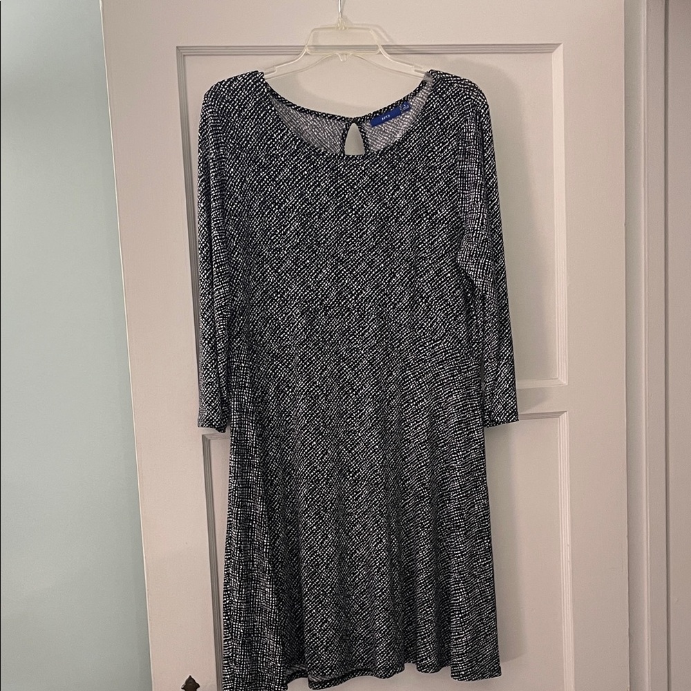 Black and White Textured 3/4  Sleeve Swing Dress